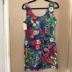 No sleeve short dress